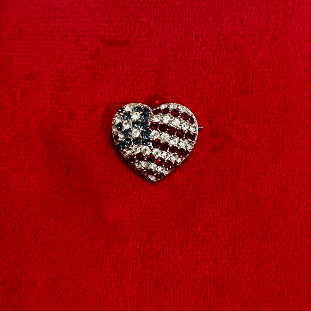 Elegant Heart-Shaped Crystal Ring
